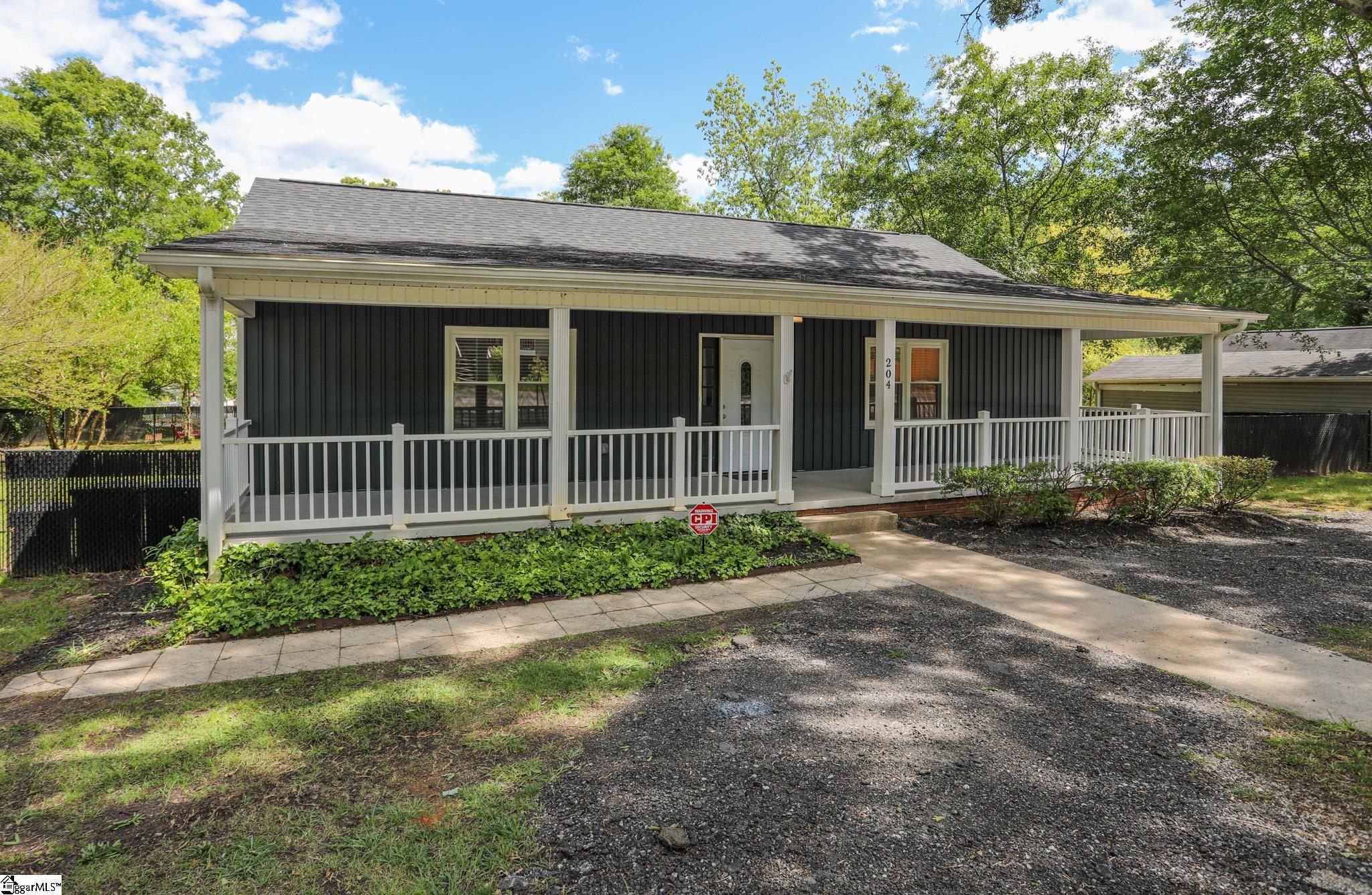 204 Front Street Easley, SC 29640 - Photo 5 of 33