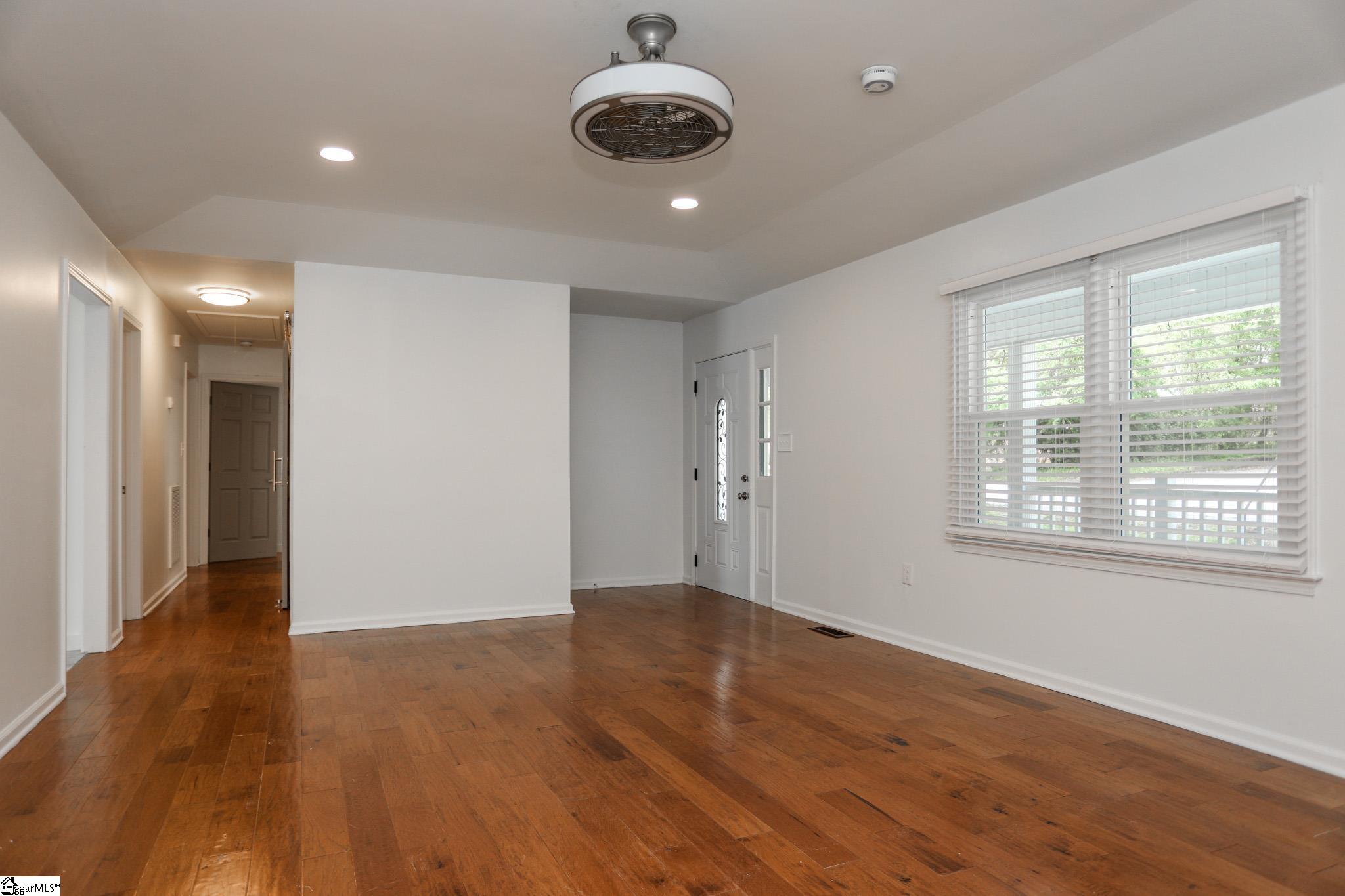 204 Front Street Easley, SC 29640 - Photo 7 of 33