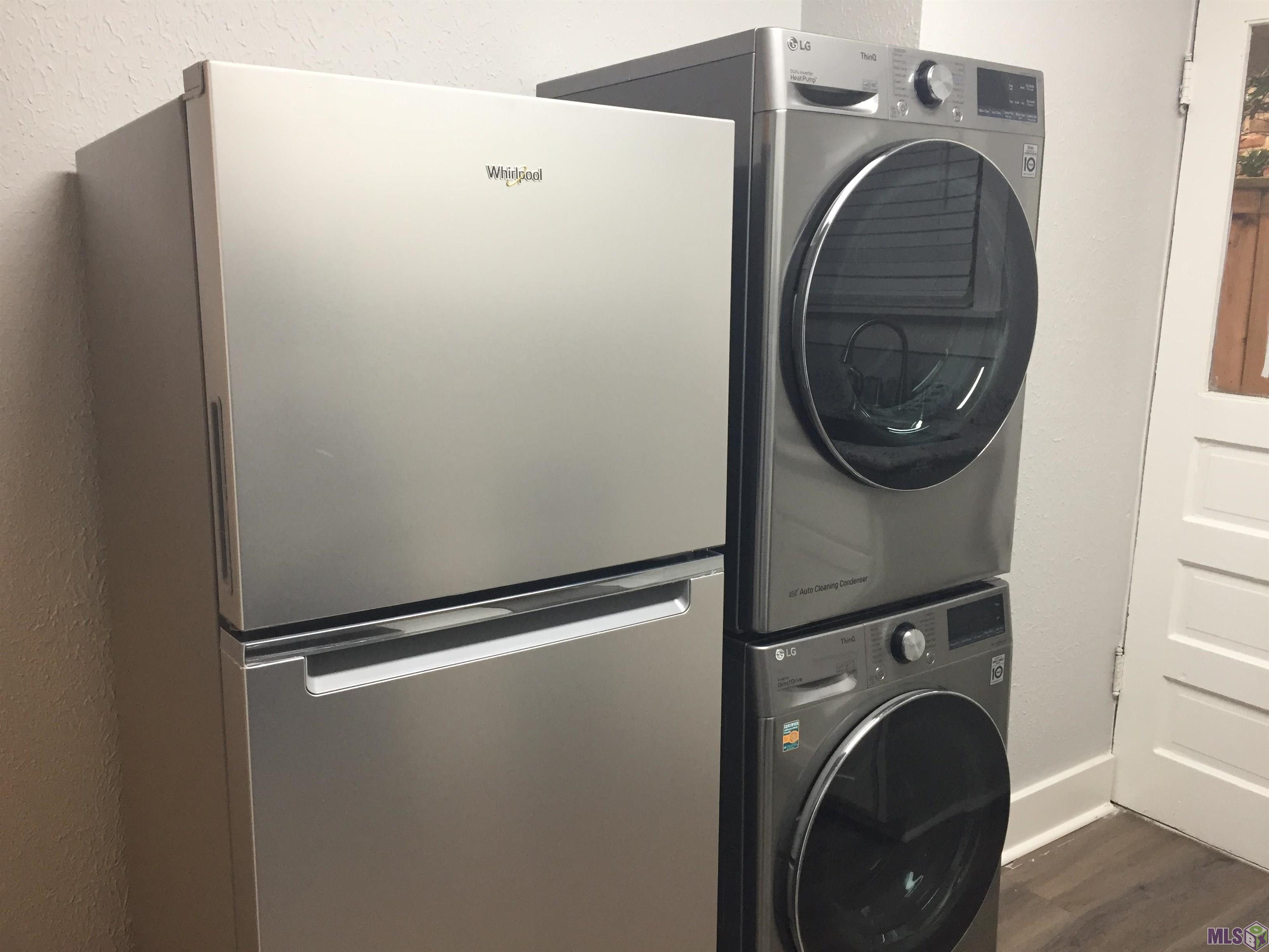 718-1 Park Boulevard, Unit 1 Baton Rouge, LA 70806 - Photo 7 of 12 Includes washer/drier and refrigerator