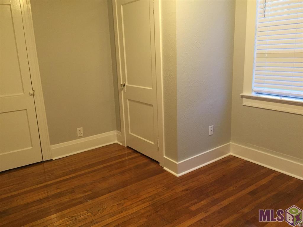718-1 Park Boulevard, Unit 1 Baton Rouge, LA 70806 - Photo 10 of 12 Master bedroom
