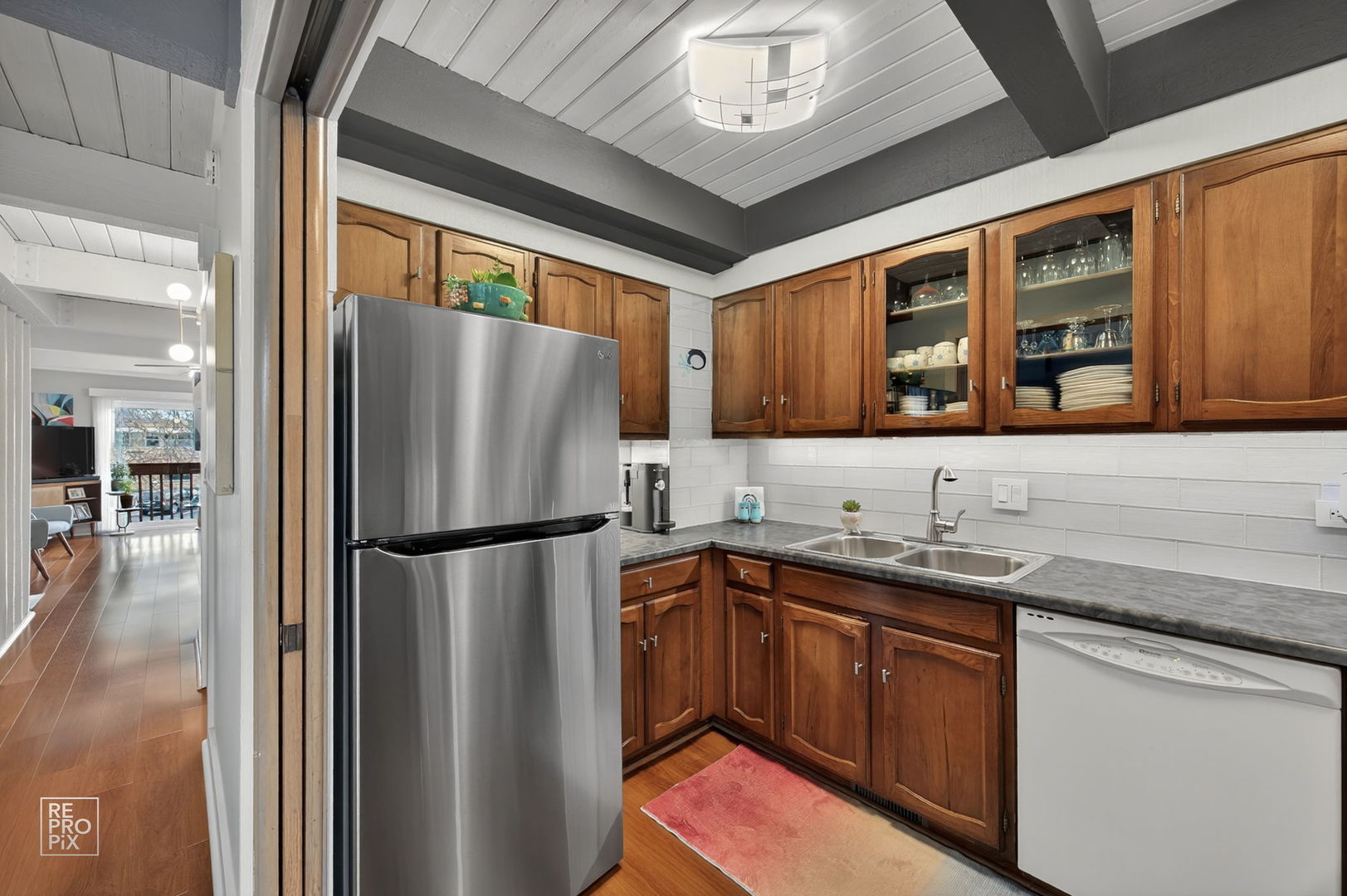 1755 Rand Road, Unit 7 Des Plaines, IL 60016 - Photo 10 of 31 Gallery Image 10