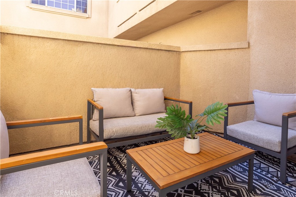 5240 Vantage Avenue, Unit 112 Valley Village, CA 91607 - Photo 15 of 25