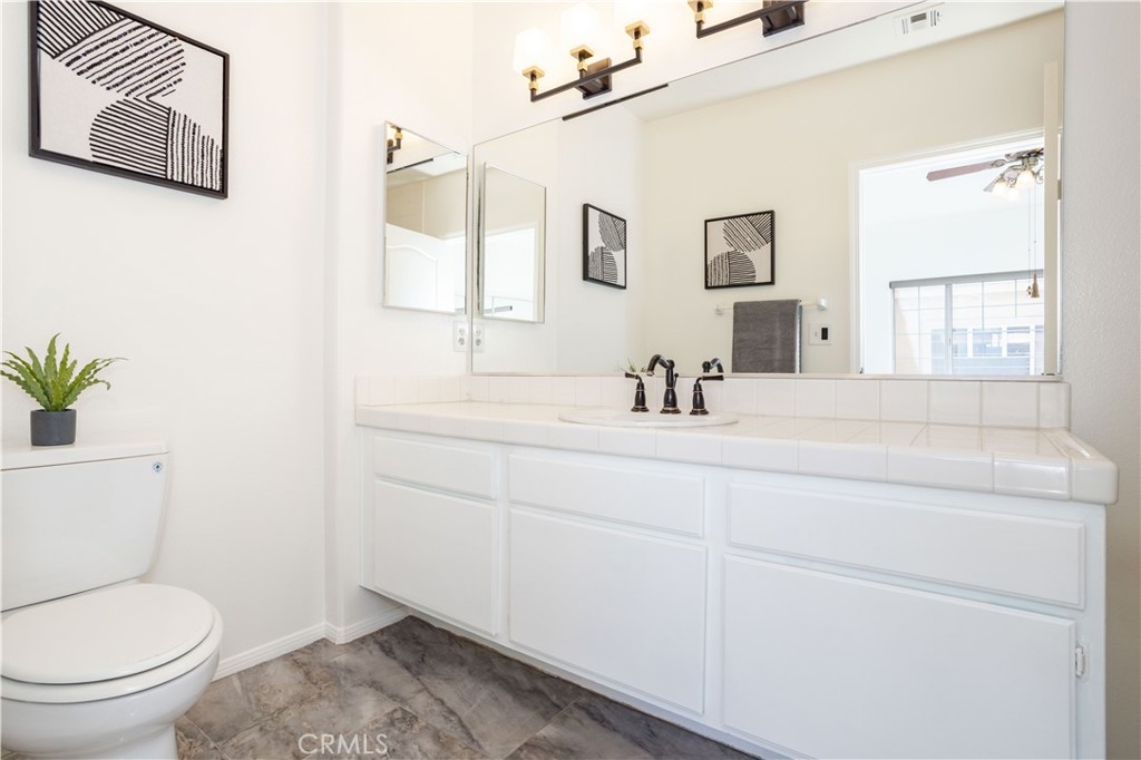 5240 Vantage Avenue, Unit 112 Valley Village, CA 91607 - Photo 23 of 25