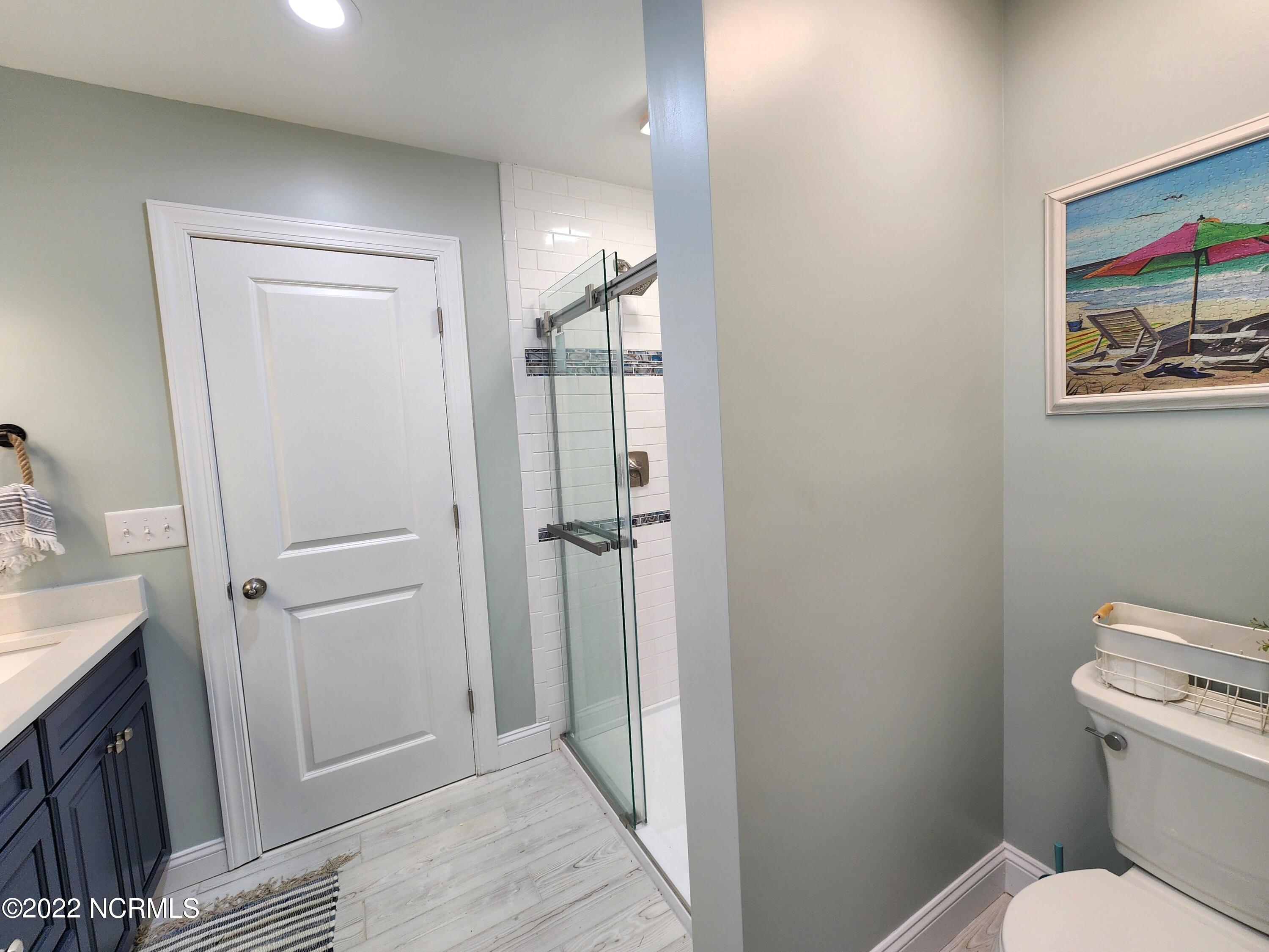 594 Breezy Banks Road Roper, NC 27970 - Photo 41 of 63 Jack and Jill shared bathroom
