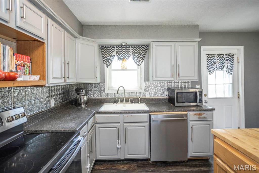 19 Ginger Road Iberia, MO 65486 - Photo 6 of 58