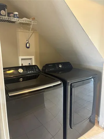 a view of a tennis court