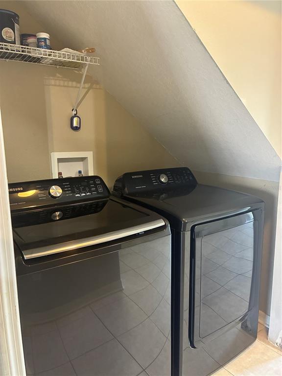 1110 Sleepy Oak Drive Wesley Chapel, FL 33543 - Photo 23 of 35 a close view of sink