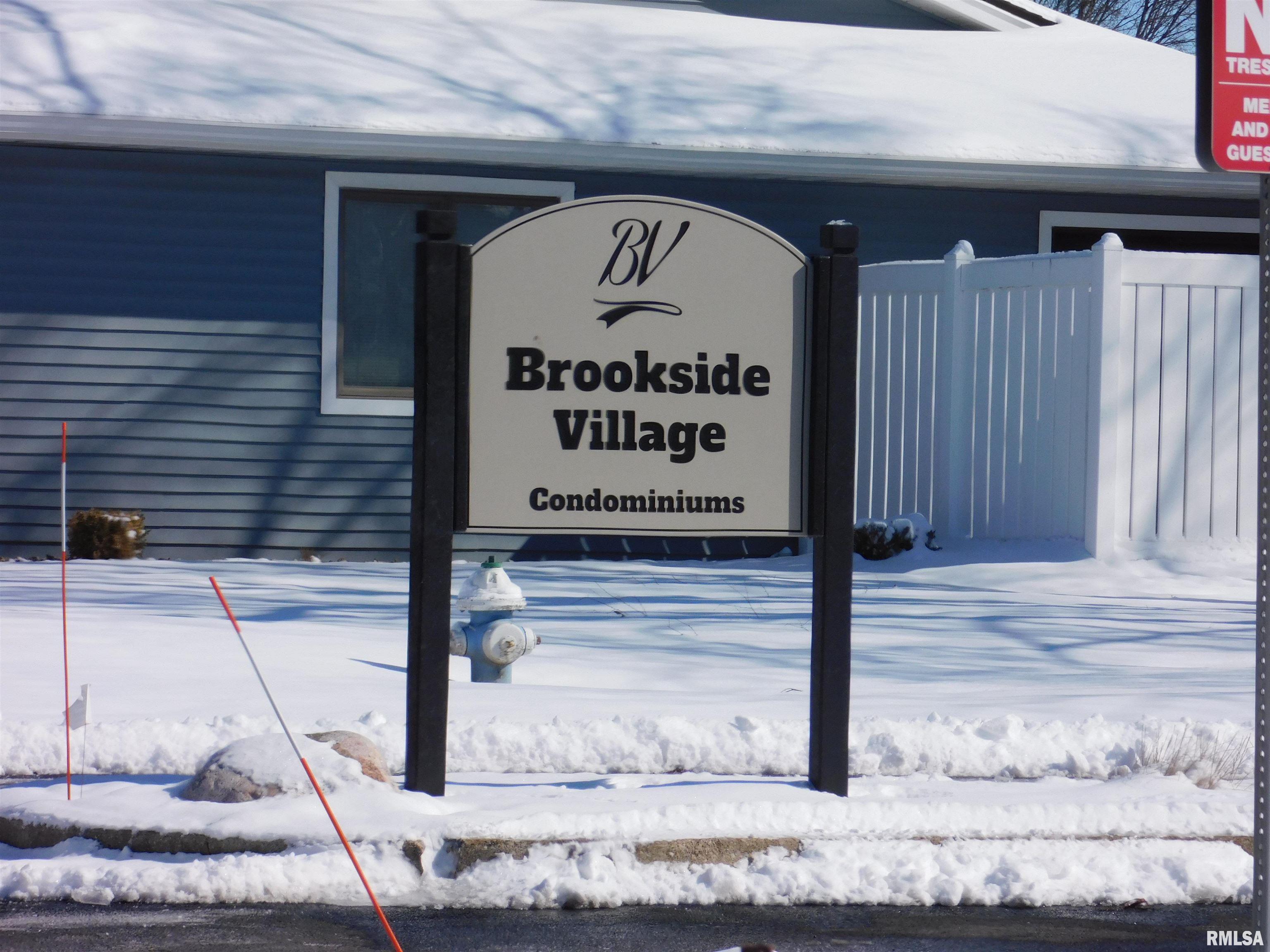 53 Brookside Place, Unit 53 Springfield, IL 62704 - Photo 1 of 17 Gallery Image 1