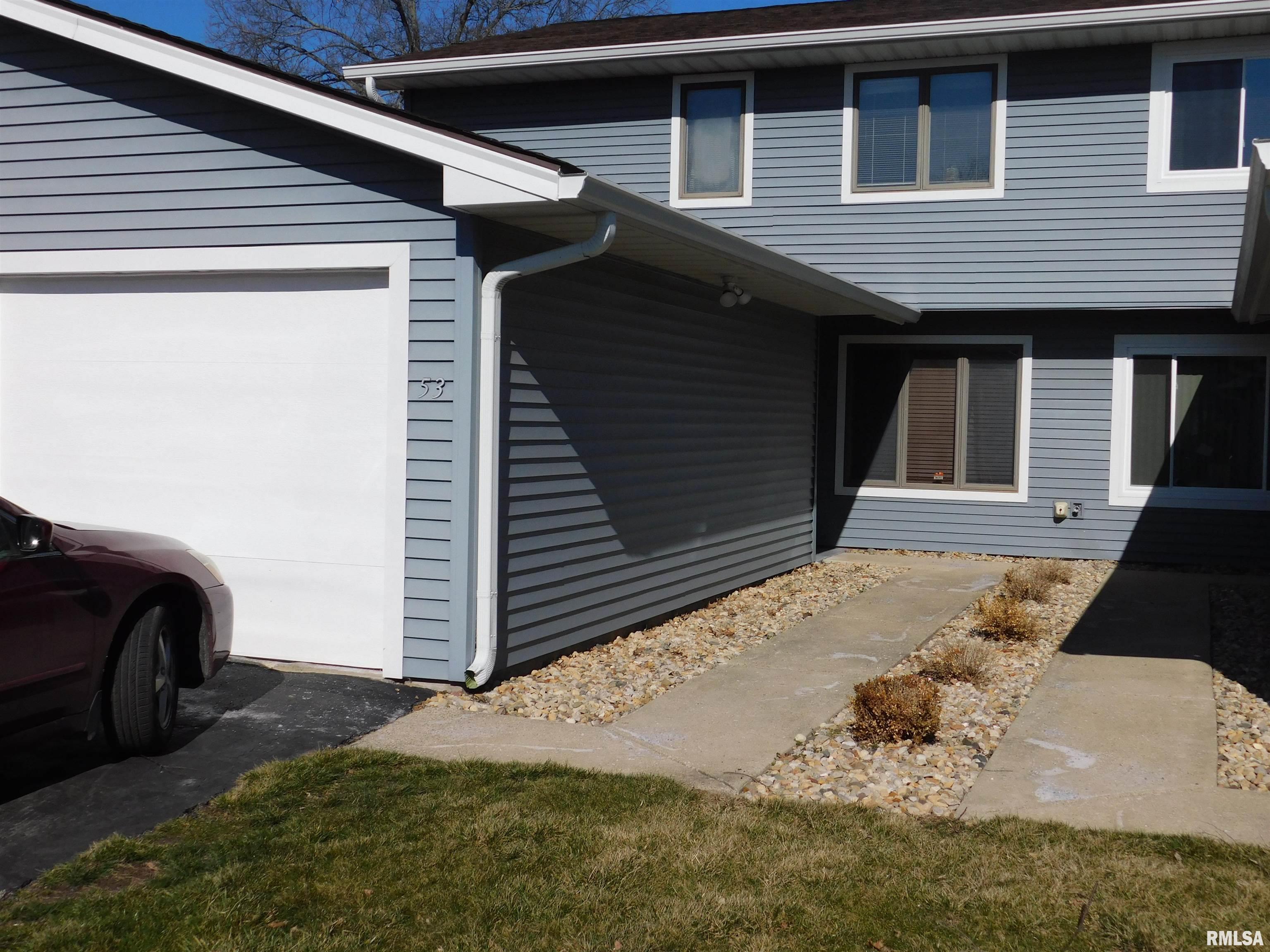 53 Brookside Place, Unit 53 Springfield, IL 62704 - Photo 2 of 17 Gallery Image 2