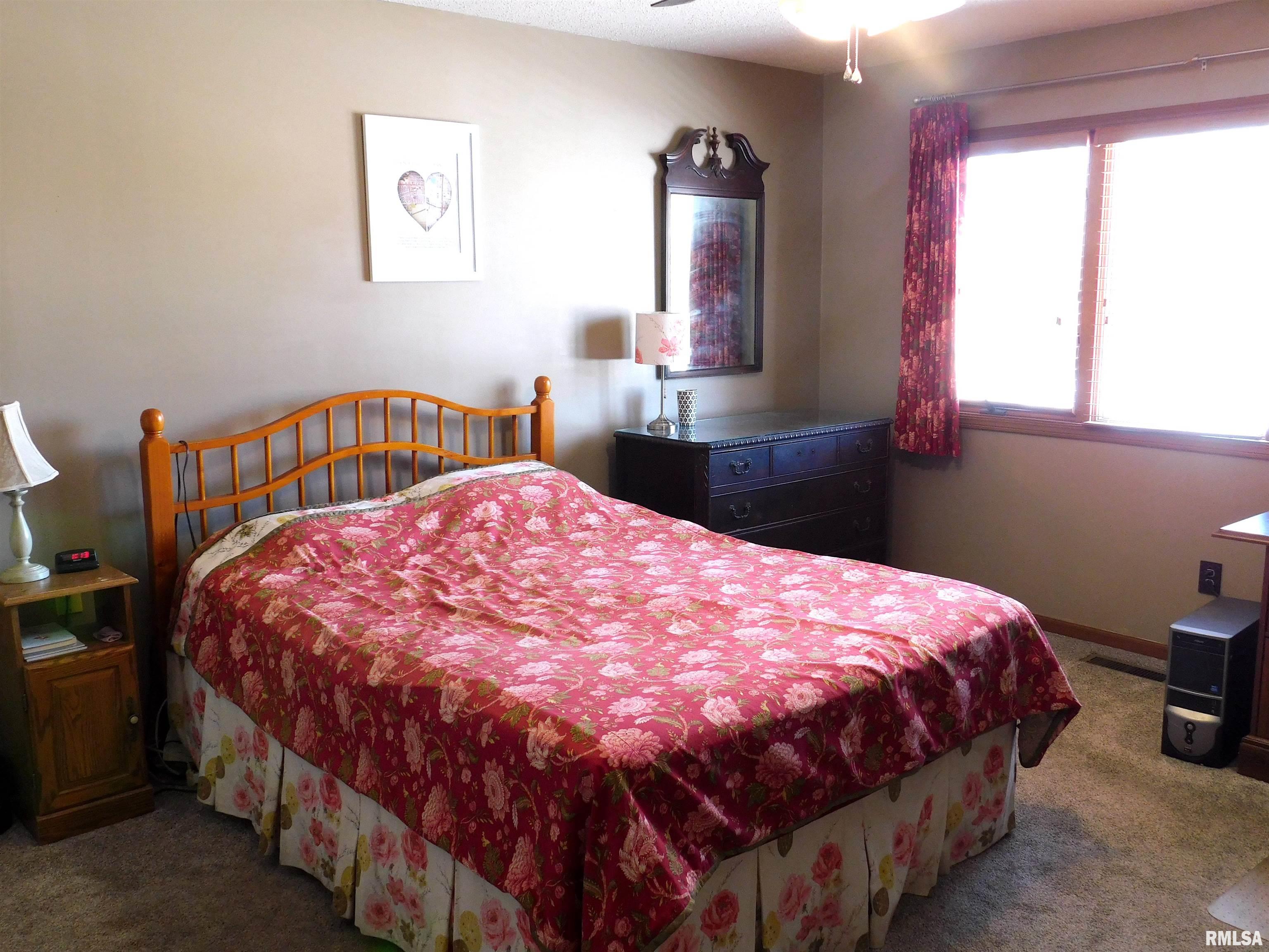 53 Brookside Place, Unit 53 Springfield, IL 62704 - Photo 9 of 17 Gallery Image 9
