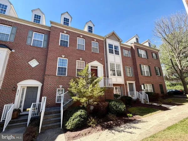 $3,700 | 6036 Helmsman Way, Unit A355, Clarksville, MD 21029