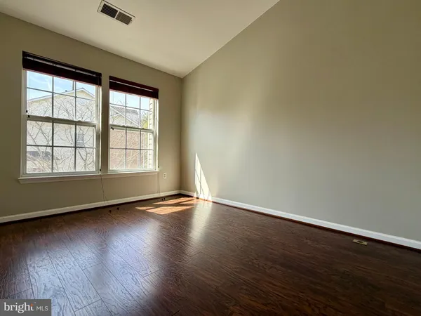 $3,700 | 6036 Helmsman Way, Unit A355, Clarksville, MD 21029