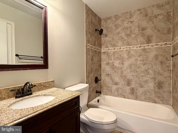 $3,700 | 6036 Helmsman Way, Unit A355, Clarksville, MD 21029
