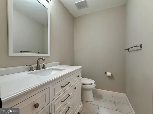$3,700 | 6036 Helmsman Way, Unit A355, Clarksville, MD 21029