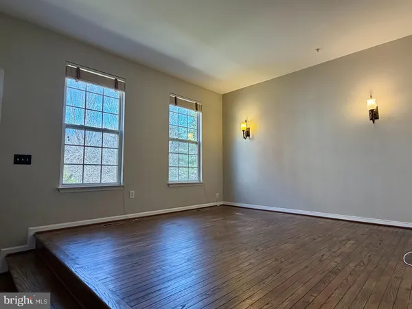 $3,700 | 6036 Helmsman Way, Unit A355, Clarksville, MD 21029