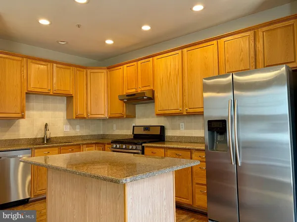 $3,700 | 6036 Helmsman Way, Unit A355, Clarksville, MD 21029