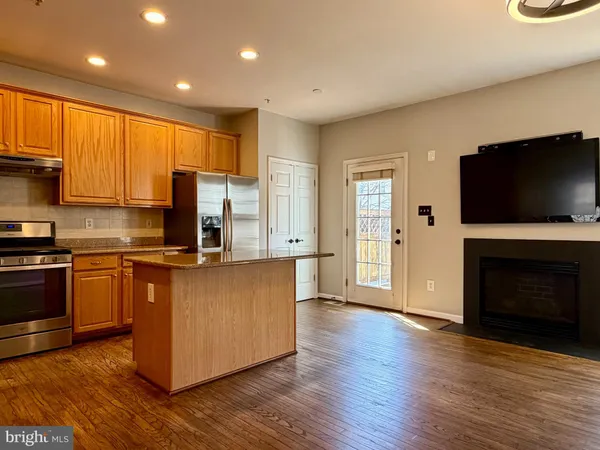 $3,700 | 6036 Helmsman Way, Unit A355, Clarksville, MD 21029