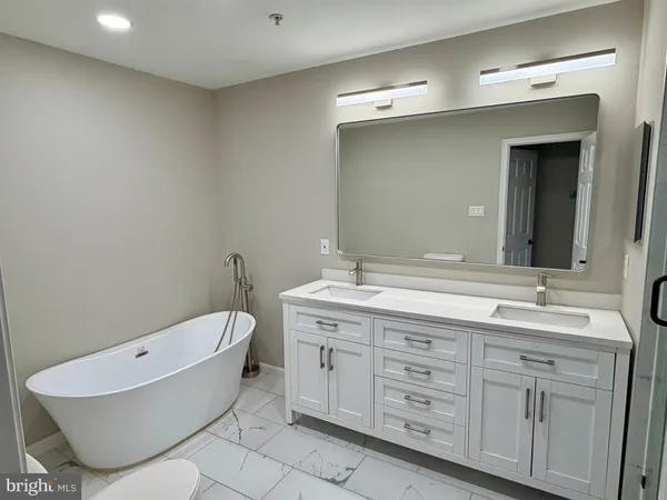 $3,700 | 6036 Helmsman Way, Unit A355, Clarksville, MD 21029