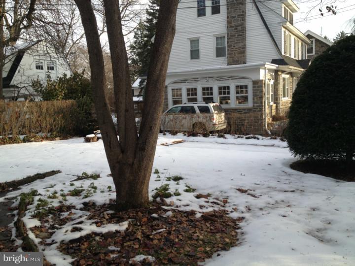 1301 Edgewood Road Havertown, PA 19083 - Photo 4 of 12 Back Yard