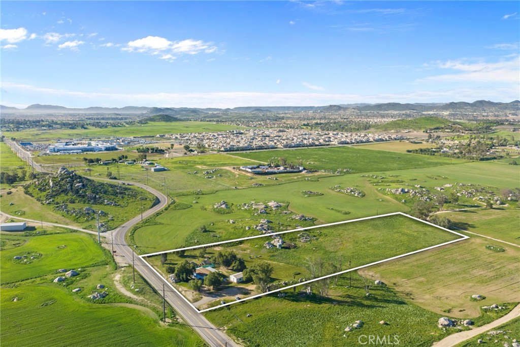 31615 Leon Road Winchester, CA 92596 - Photo 63 of 71 View looking towards Garbani Rd toward Murrieta