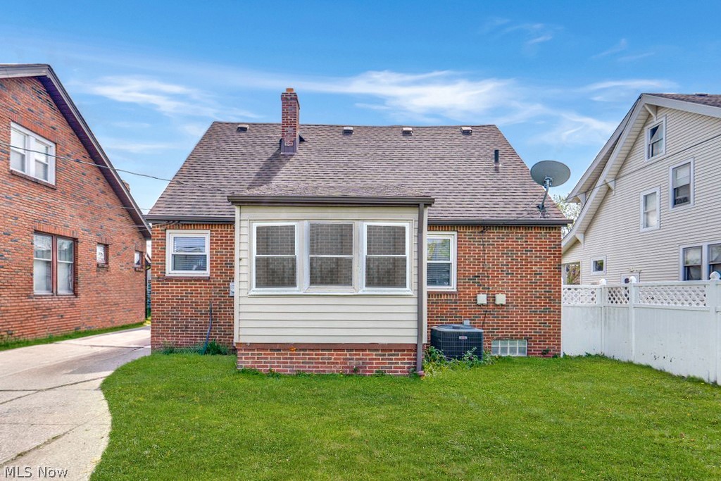 6710 Ackley Road Parma, OH 44129 - Photo 18 of 19