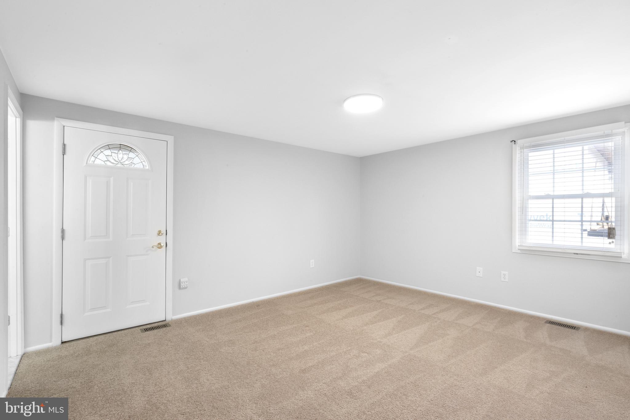 13310 Poplar Tree Road Fairfax, VA 22033 - Photo 14 of 41 Main Bedroom w/ access to deck