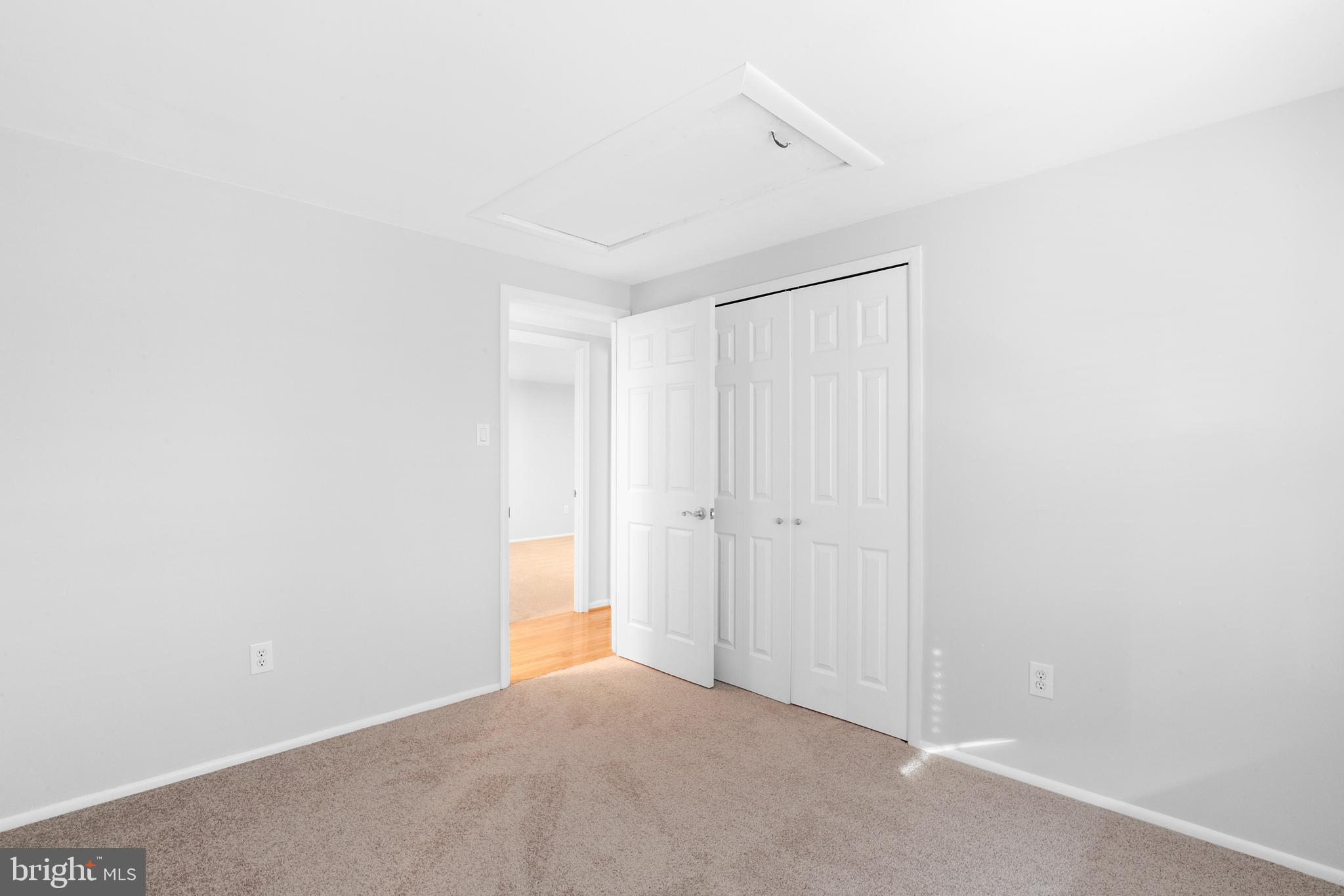 13310 Poplar Tree Road Fairfax, VA 22033 - Photo 23 of 41 Bedroom #3- Upper level