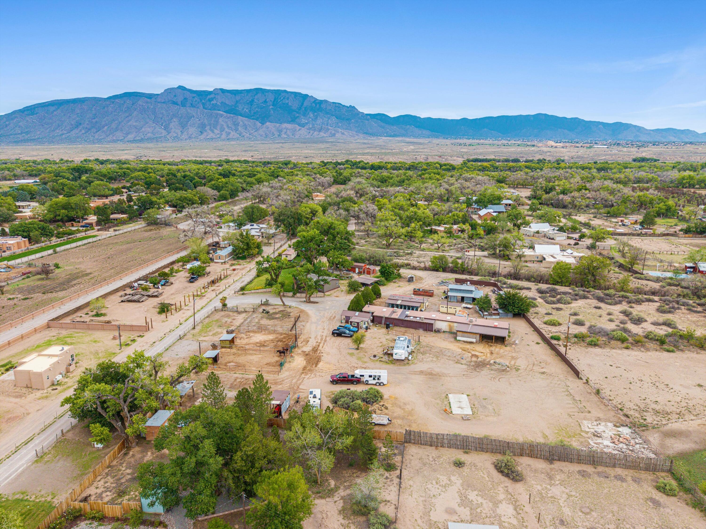 490 East Valverde Road Corrales, NM 87048 - Photo 8 of 77 Gallery Image 8
