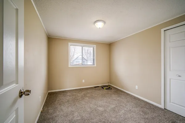 $179,900 | 1720 Michigan Street, Algonac, MI 48001