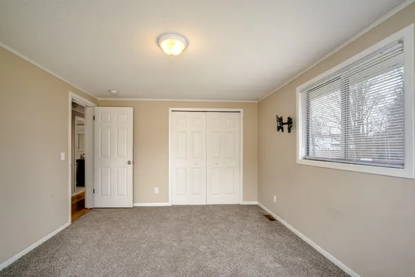 $179,900 | 1720 Michigan Street, Algonac, MI 48001