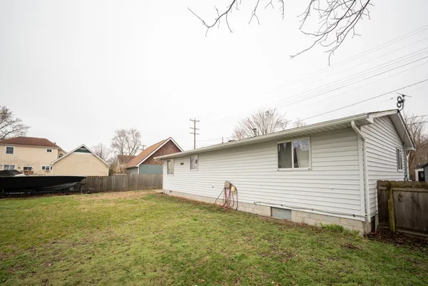 $179,900 | 1720 Michigan Street, Algonac, MI 48001