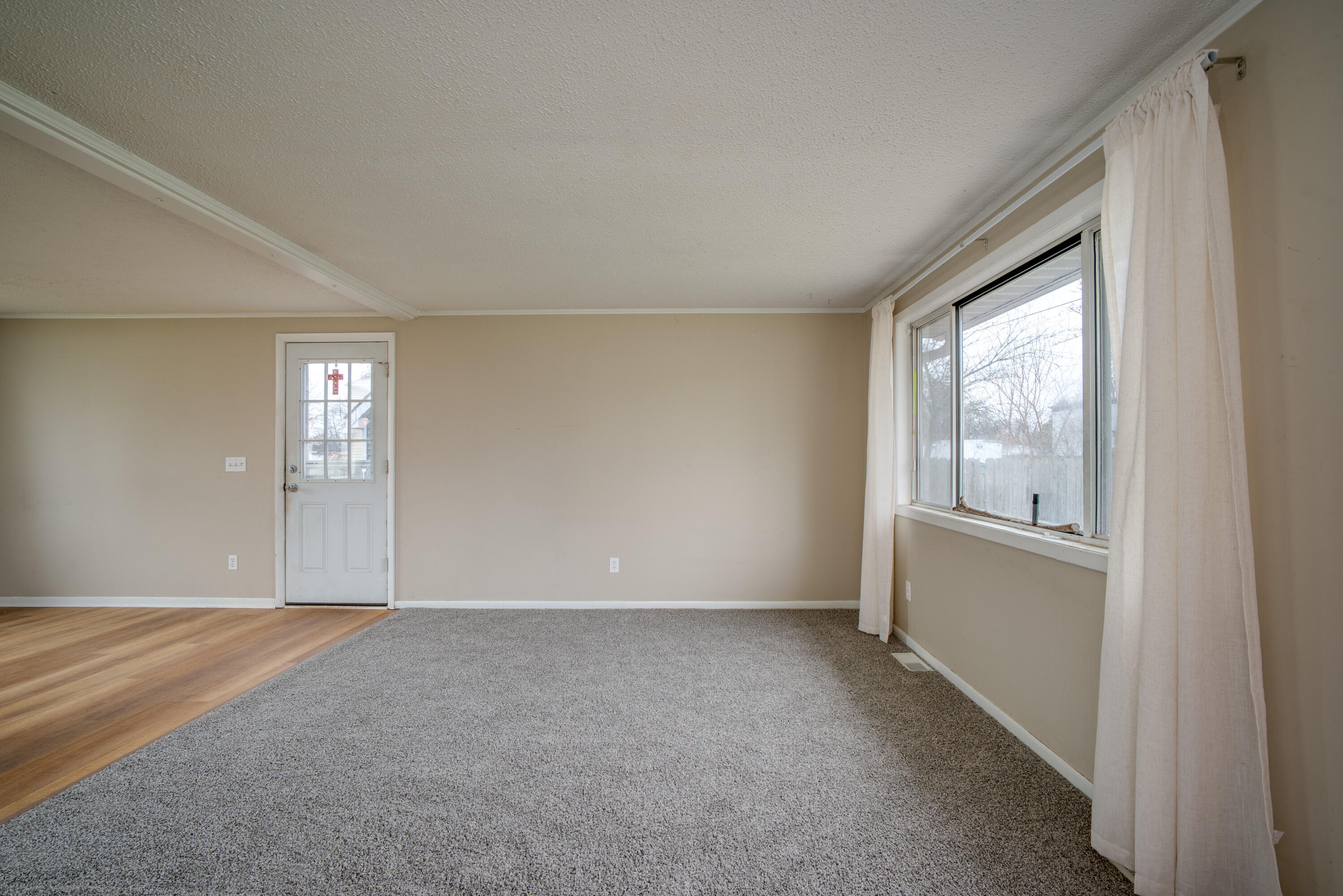 1720 Michigan Street Algonac, MI 48001 - Photo 5 of 32 4