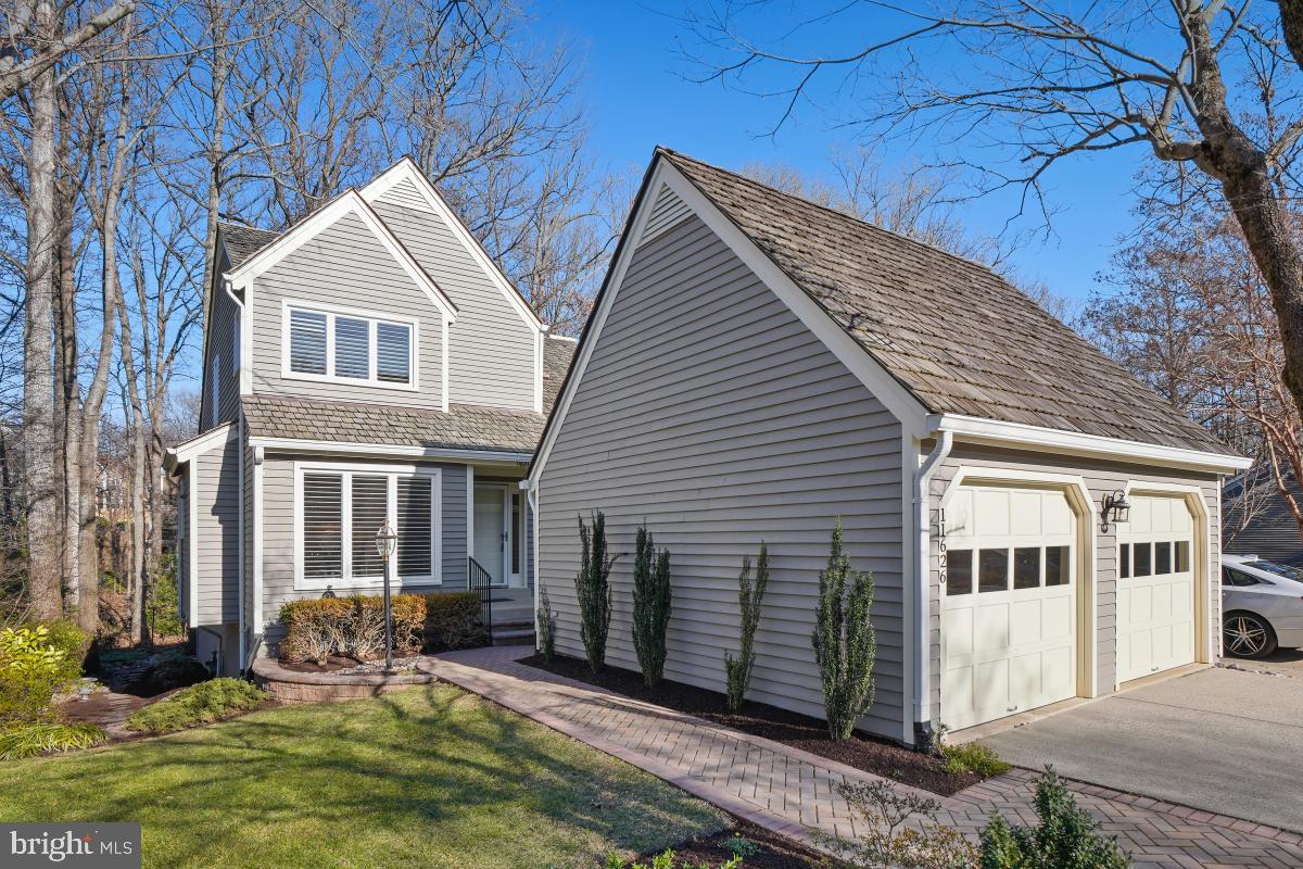 11626 Chapel Cross Way Reston, VA 20194 - Photo 1 of 48