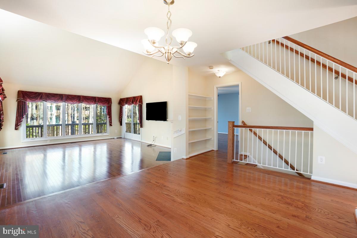 11626 Chapel Cross Way Reston, VA 20194 - Photo 13 of 48