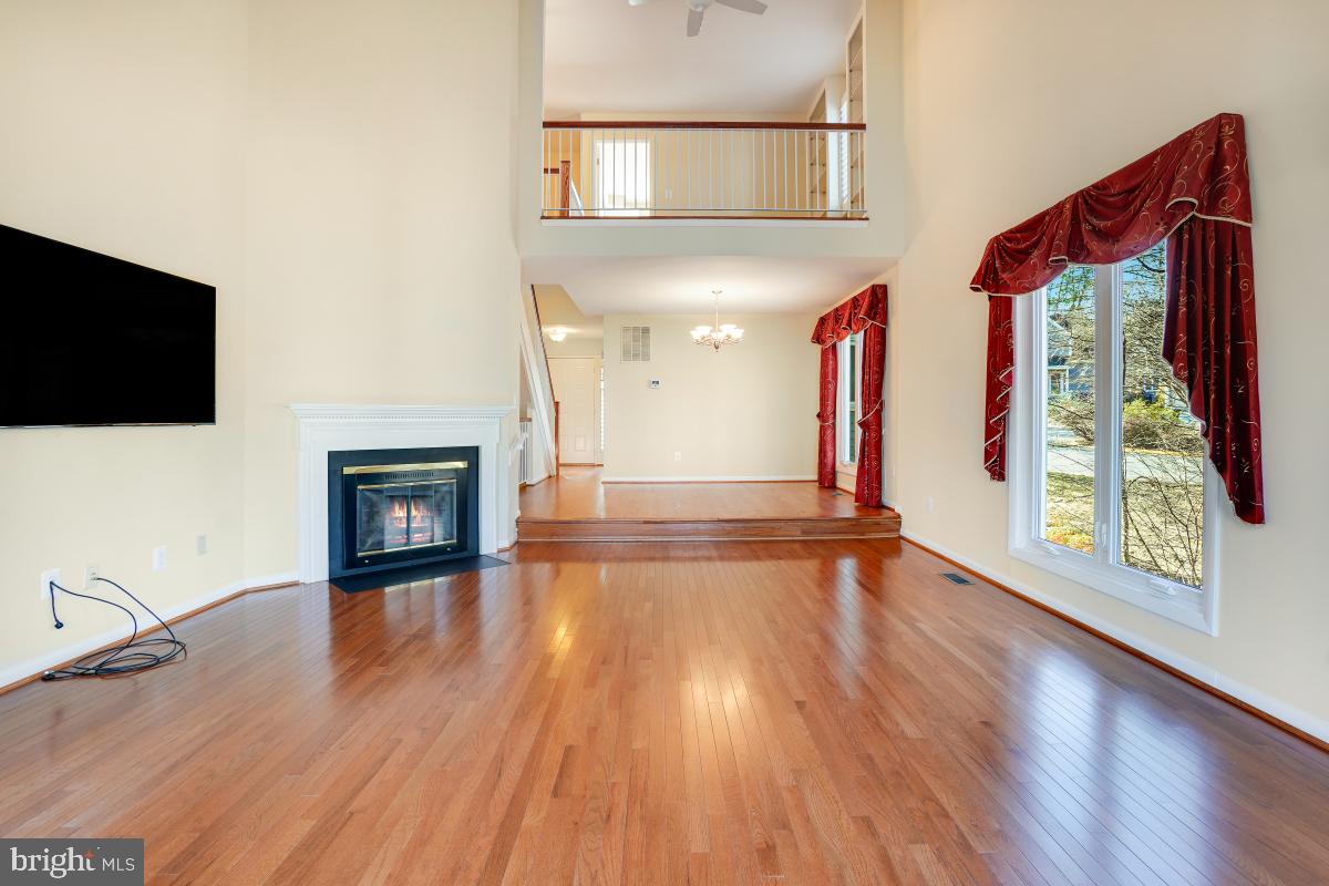 11626 Chapel Cross Way Reston, VA 20194 - Photo 18 of 48