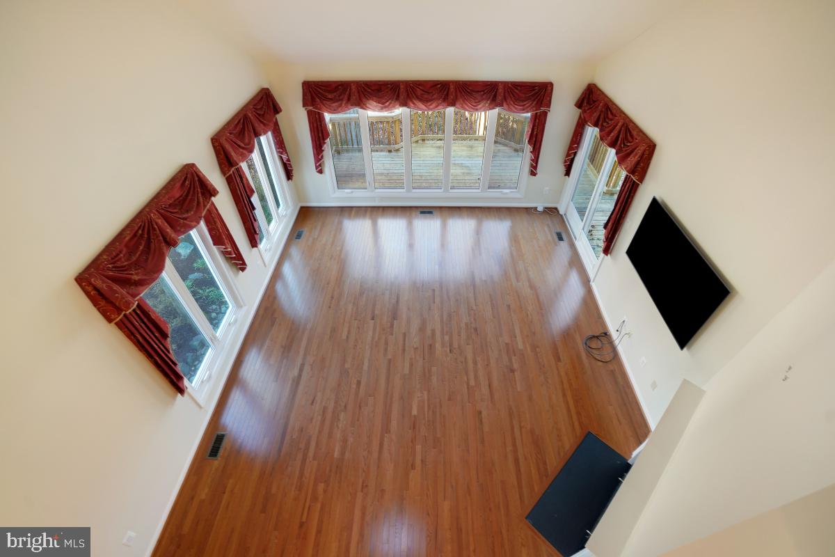 11626 Chapel Cross Way Reston, VA 20194 - Photo 25 of 48