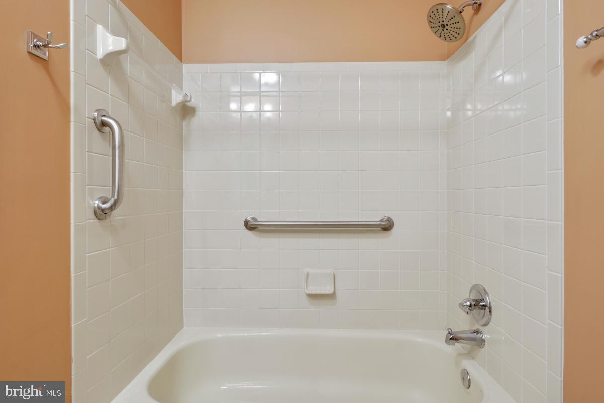 11626 Chapel Cross Way Reston, VA 20194 - Photo 36 of 48