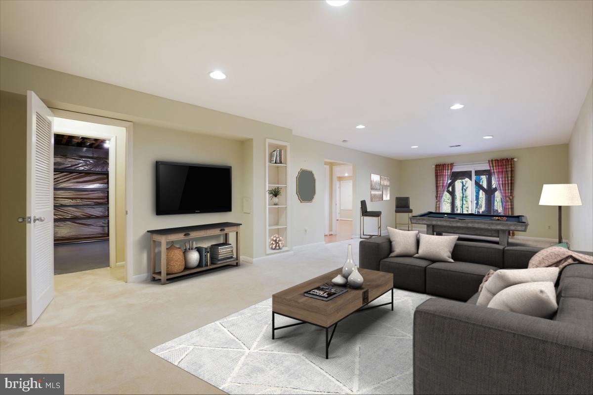 11626 Chapel Cross Way Reston, VA 20194 - Photo 40 of 48 *Virtually Staged*