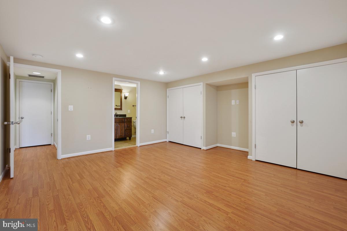 11626 Chapel Cross Way Reston, VA 20194 - Photo 44 of 48