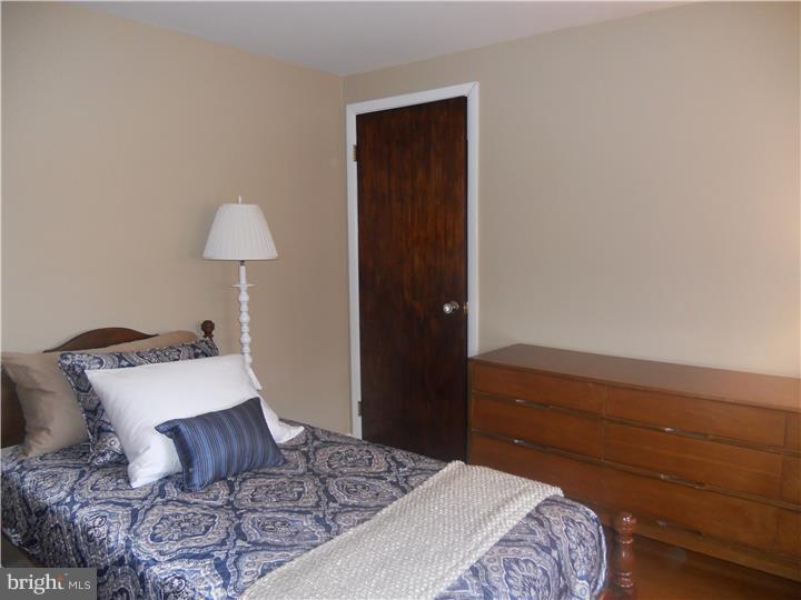 1293 Whitney Road Southampton, PA 18966 - Photo 6 of 11 Bedroom