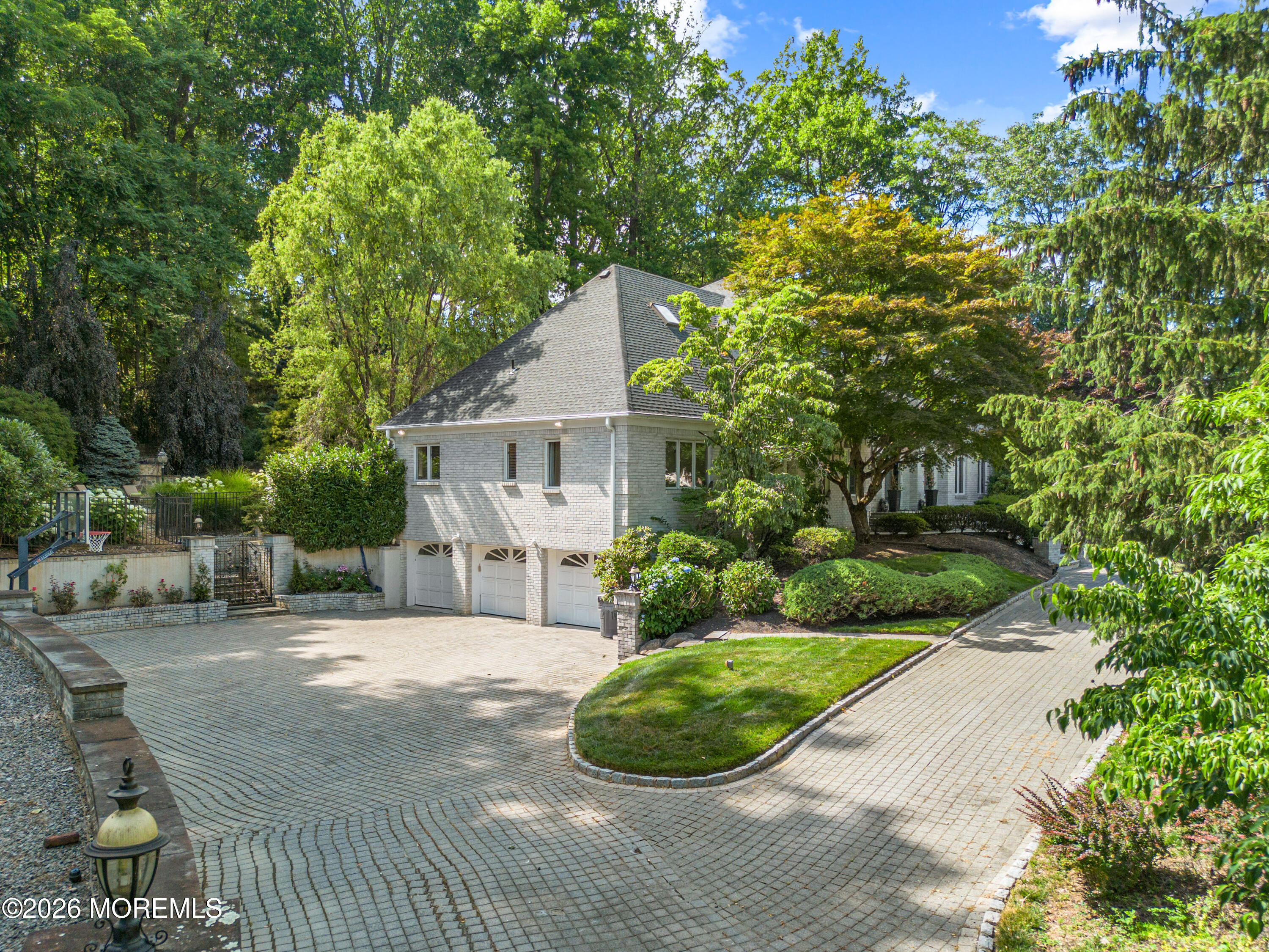 6 Jayhawk Way Holmdel, NJ 07733 - Photo 65 of 72 1 (73 of 83)