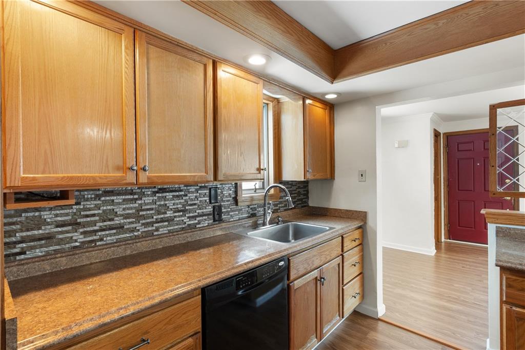 641 Judith Drive Pittsburgh, PA 15236 - Photo 14 of 37