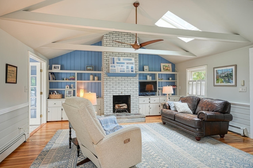 123 Bruce Road Walpole, MA 02081 - Photo 9 of 26 Gallery Image 9