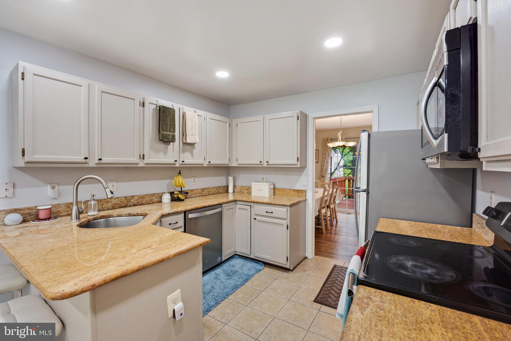 16 Hugo Court Silver Spring, MD 20906 - Photo 11 of 50 Kitchen