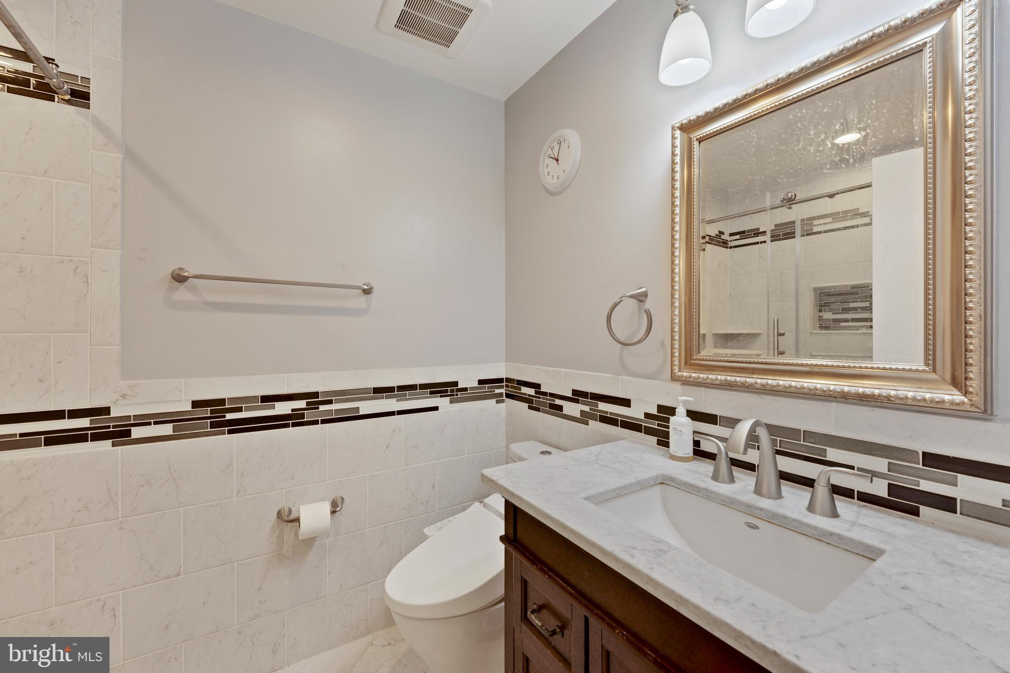 16 Hugo Court Silver Spring, MD 20906 - Photo 28 of 50 Primary bathroom