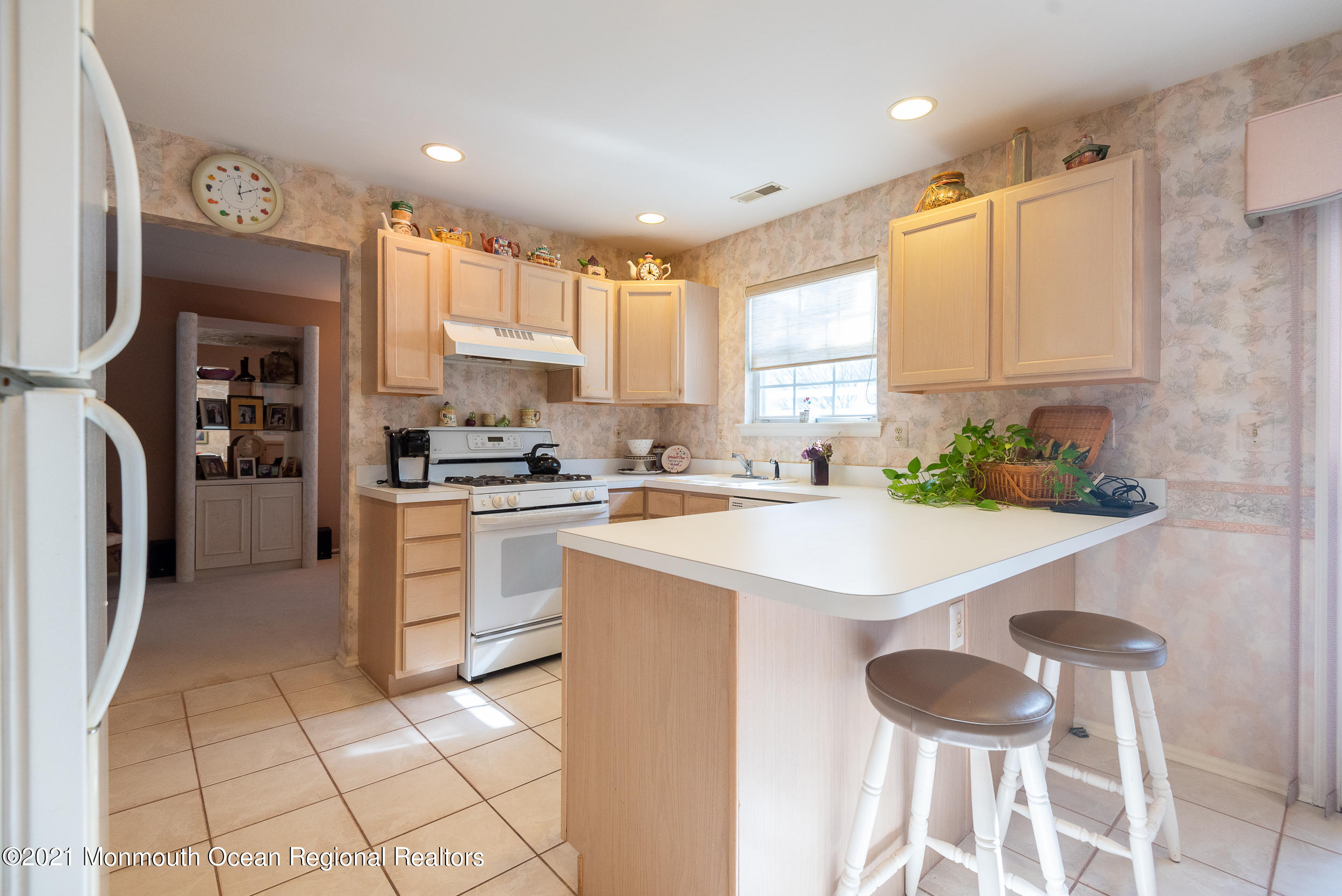 12 Perri Road Freehold, NJ 07728 - Photo 11 of 23 Kitchen 1