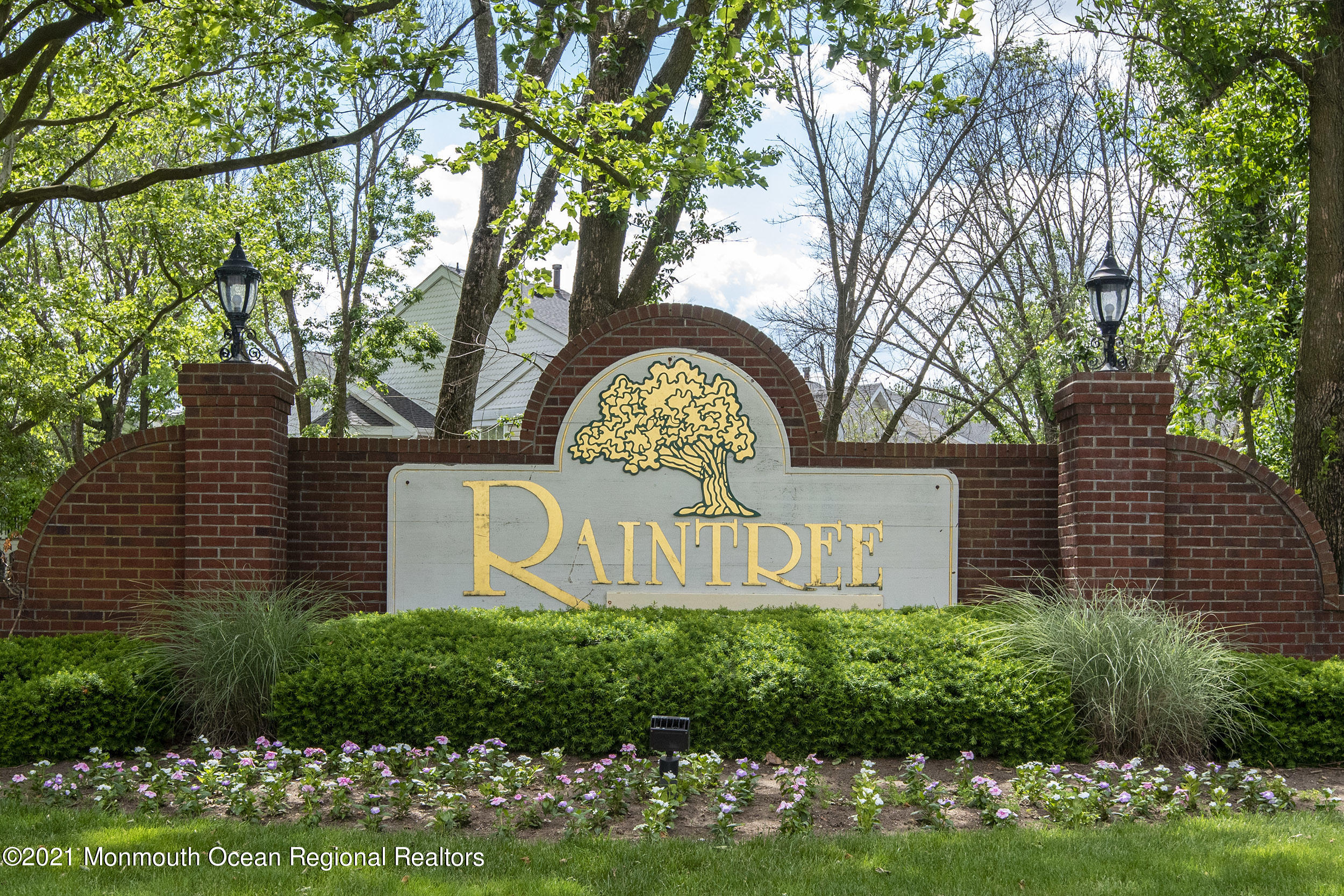 12 Perri Road Freehold, NJ 07728 - Photo 3 of 23 Sign 2b