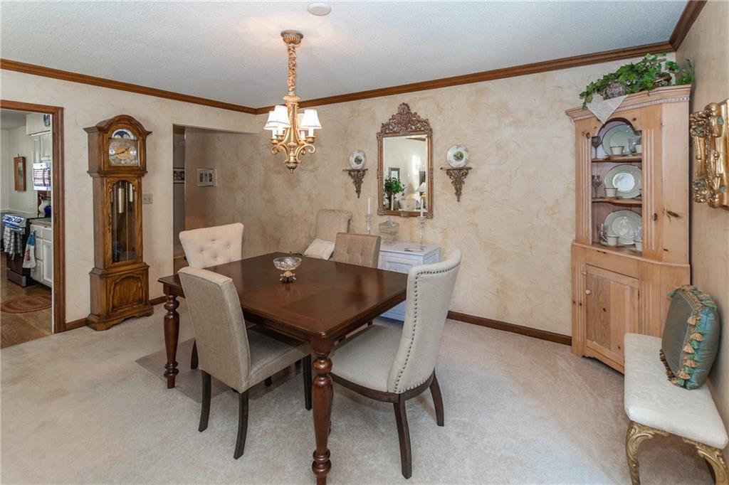 12541 Charing Cross Road Carmel, IN 46033 - Photo 10 of 32 Gallery Image 10