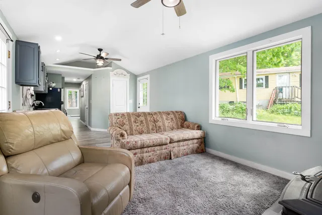 $100,000 | 8 Bush Avenue, Allenstown, NH 03275