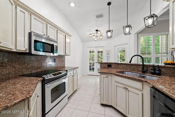 $2,300 | 1507 Blue Heron Court, Fleming Island, FL 32003